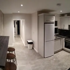  Holiday home Large Townhouse In The Heart Of No 12