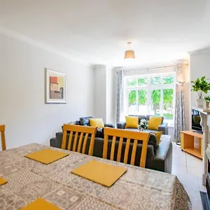  Holiday home 106 - The Townhouse By Shortstays